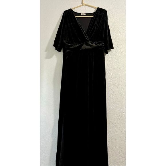 Kiyonna Verona Velvet Maxi Evening Gown Womens 2X Shirred Waist Pockets NEW - Picture 1 of 3